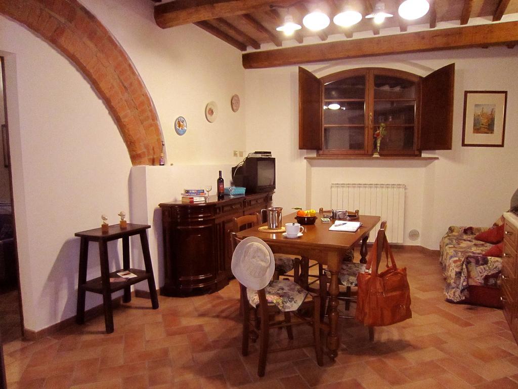 B&B Le Logge Di Sopra Asciano Εξωτερικό φωτογραφία